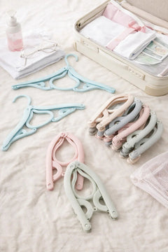 Pack of 30 Folding Clothes Hangers With Slots - Zovio