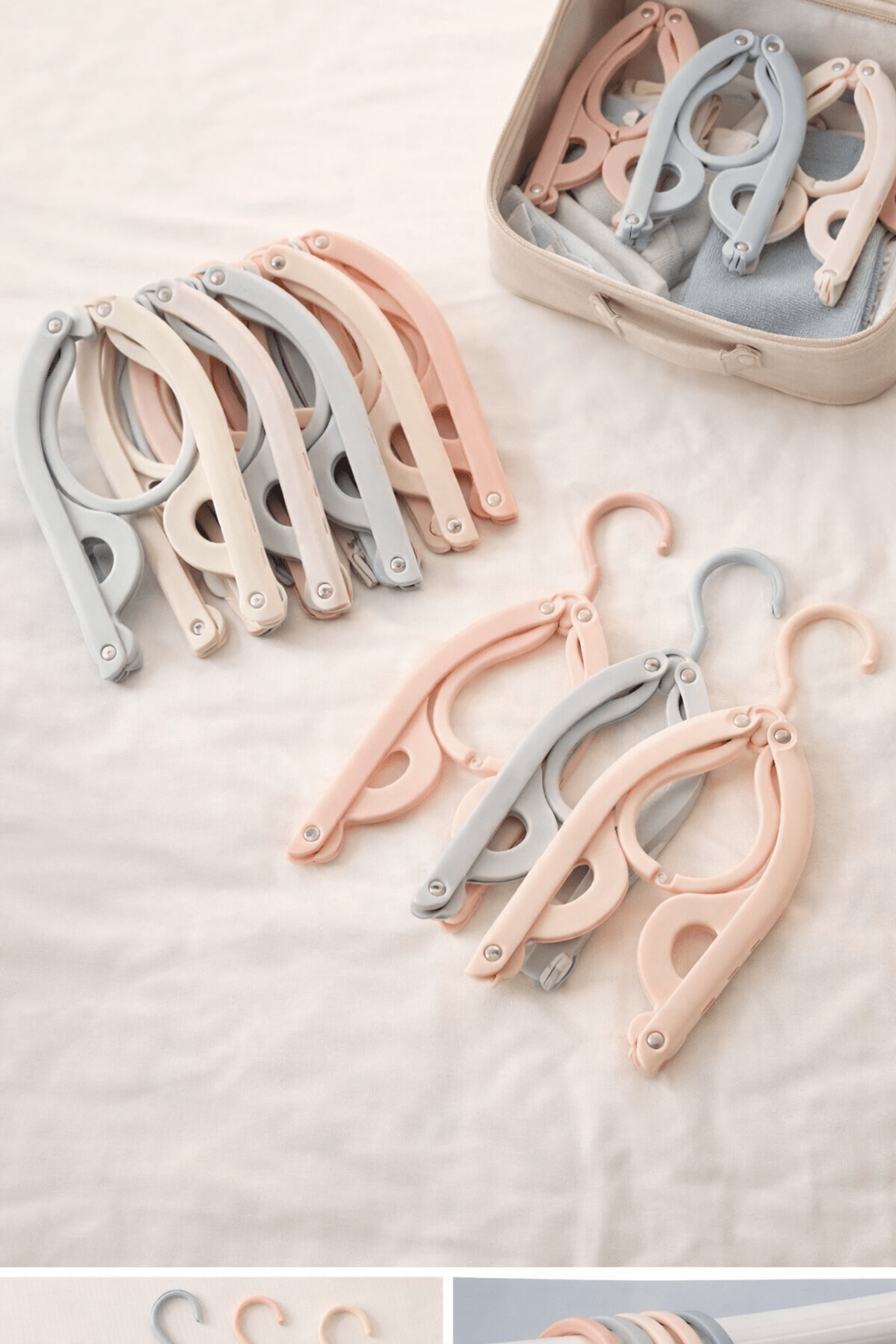 Pack of 30 Folding Clothes Hangers With Slots - Zovio